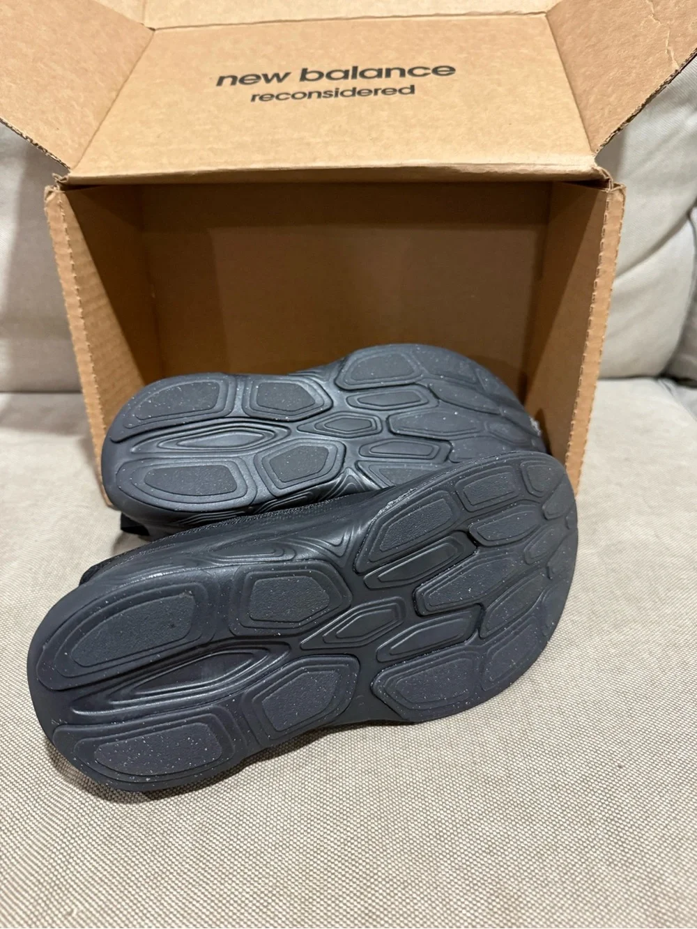 New Balance Men's Black Athletic Running Shoes